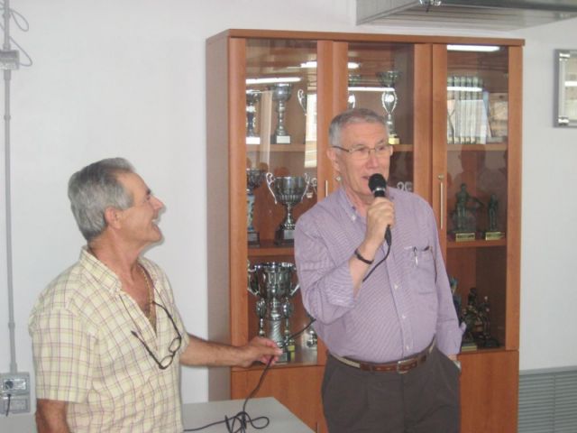 Calderón visitó las instalaciones del local social de Vista Alegre - 1, Foto 1