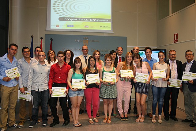 Educación premia con hasta 2.500 euros los mejores proyectos e ideas emprendedoras de los alumnos de Formación Profesional - 1, Foto 1