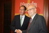 Los ciudadanos podrán gestionar todos sus tributos con el Ayuntamiento de Murcia desde las notarías