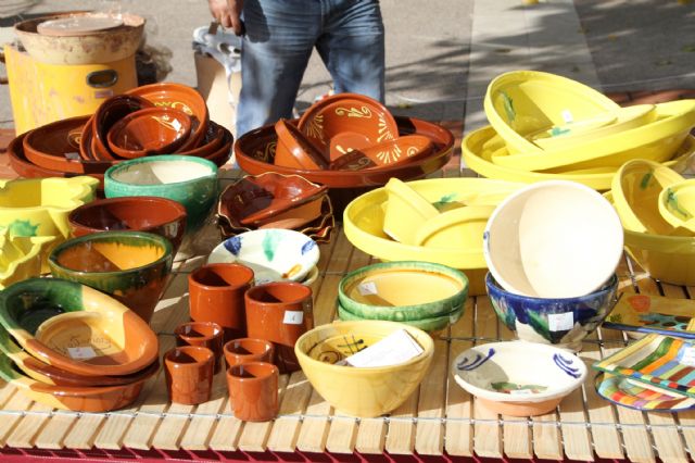 Ya está abierto el plazo de inscripción para aquellos artesanos que quieran participar en el Mercado de Santiago con motivo de las fiestas patronales, Foto 1