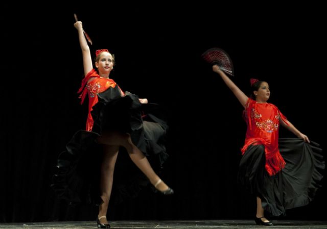 Arte y poderío en la clausura de la Escuela Municipal de Danza - 1, Foto 1