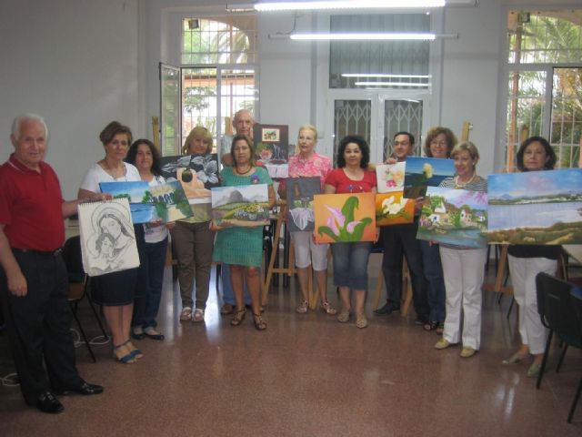 Culmina el taller de pintura del Baúl de la Experiencia - 2, Foto 2