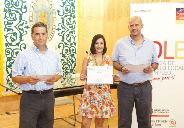Entregados los diplomas de los cursos de Celador Sanitario e Iniciación al Buceo Deportivo de la ADLE - 4, Foto 4