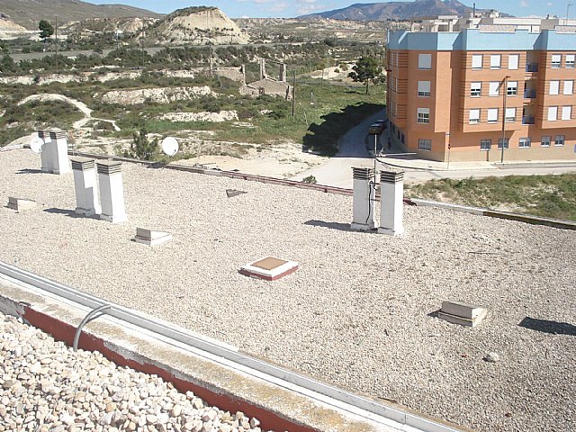 El Instituto de Vivienda y Suelo destina cerca de 34.000 euros a la reparación de 14 viviendas de promoción pública en Cieza - 1, Foto 1