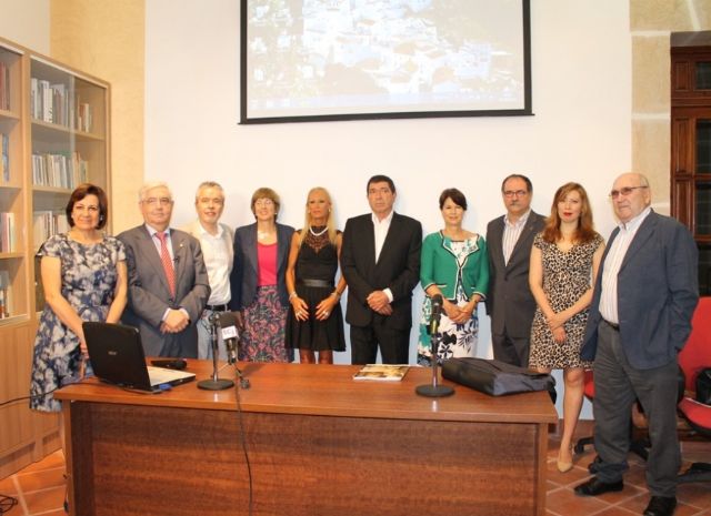 La presentación de la reedición de la primera Carta Arqueológica de Jumilla y de la Obra Dispersa de Jerónimo Molina marcan el ecuador de este Congreso Nacional - 2, Foto 2