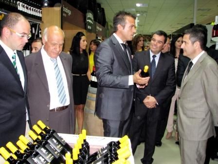 Alarte elogió la apuesta  inversora y de generación de riqueza en tiempos de crisis, durante la inauguración de un nuevo supermercado en San Javier - 1, Foto 1