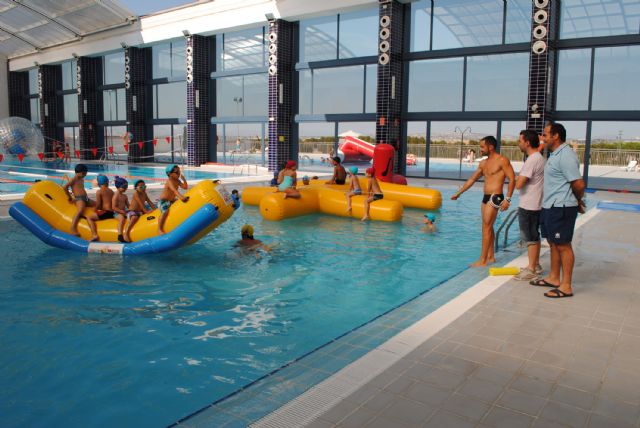 El Centro Deportivo Las Torres cierra sus cursos de natación 2012-13 con una gran fiesta acuática - 1, Foto 1