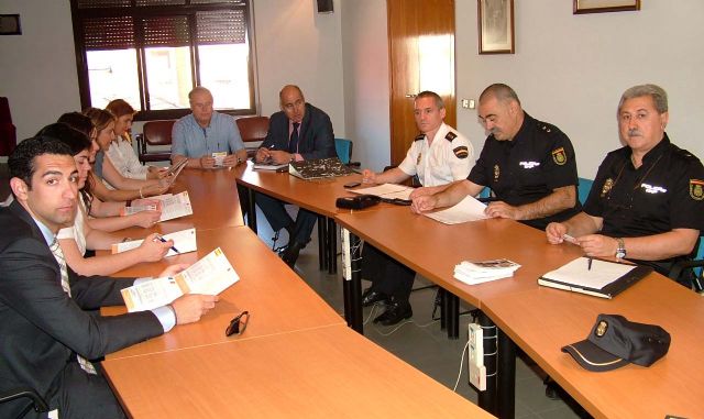 La Policía Nacional ofrece consejos de seguridad para el verano - 1, Foto 1