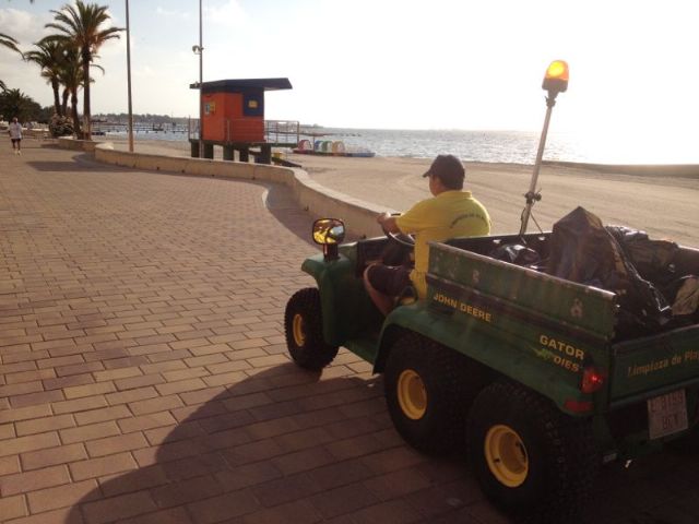 Servicios Públicos refuerza con 22 trabajadores y más maquinaria  la limpieza viaria y de playas durante el verano - 1, Foto 1