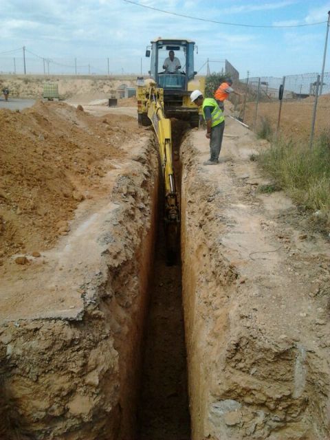 El Ayuntamiento invierte 165.000 euros para dotar de saneamiento la zona de Las Casas del Guardia - 2, Foto 2