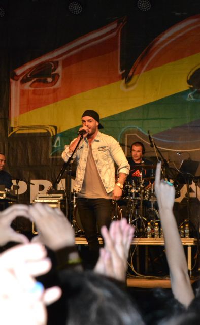 Más de 3.000 jóvenes disfrutaron concierto de Rasel en San Pedro del Pinatar - 1, Foto 1