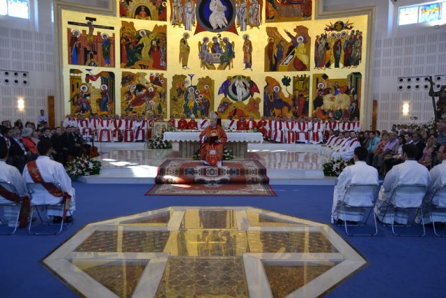 El obispo Lorca Planes preside en San Pedro la ordenación de tres diáconos y dos sacerdotes - 2, Foto 2