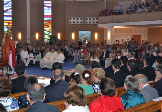 El obispo Lorca Planes preside en San Pedro la ordenación de tres diáconos y dos sacerdotes - 3, Foto 3