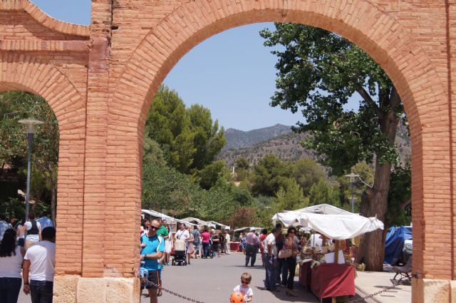 El mercadillo artesano de La Santa finaliza la primera temporada del año con un gran éxito de visitantes, Foto 3
