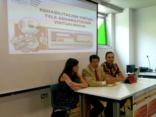 El Alcalde pone en marcha Virtual Rehab Esclerosis Múltiple, un recurso pionero para los afectados por esta enfermedad - 1, Foto 1