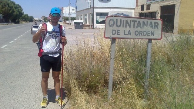 Juan Belda cubre 73 kilómetros en las jornadas de sábado y domingo en su camino a pie hacia la plaza de toros de Las Ventas - 4, Foto 4