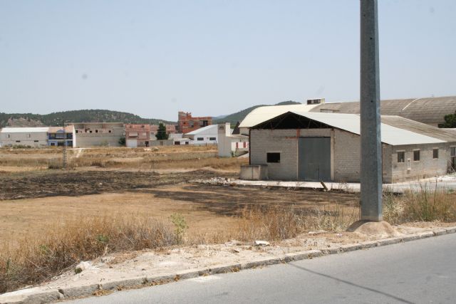 El Ayuntamiento recuerda a los propietarios de solares la obligación de mantenerlos limpios - 1, Foto 1