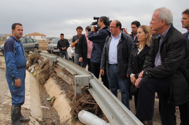 Se reconocerá la labor de personas, colectivos y entidades que trabajaron y se involucraron de forma especial en la riada de septiembre con motivo del Día de la Independencia - 2, Foto 2