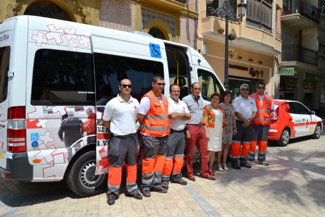 Cruz Roja Española en Águilas presenta un nuevo vehículo especialmente adaptado para usuarios con discapacidad - 1, Foto 1