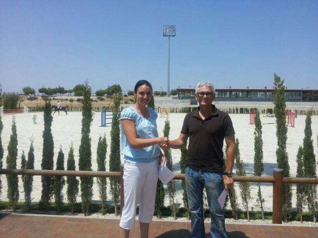 La Fundación Tiovivo y Complejo Hípico Aros firman un convenio para desarrollar terapias asistidas con caballos - 1, Foto 1