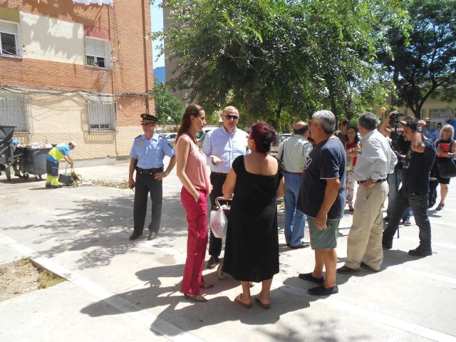 Intensifican la limpieza en los bloques de la calle Santa Rita - 4, Foto 4