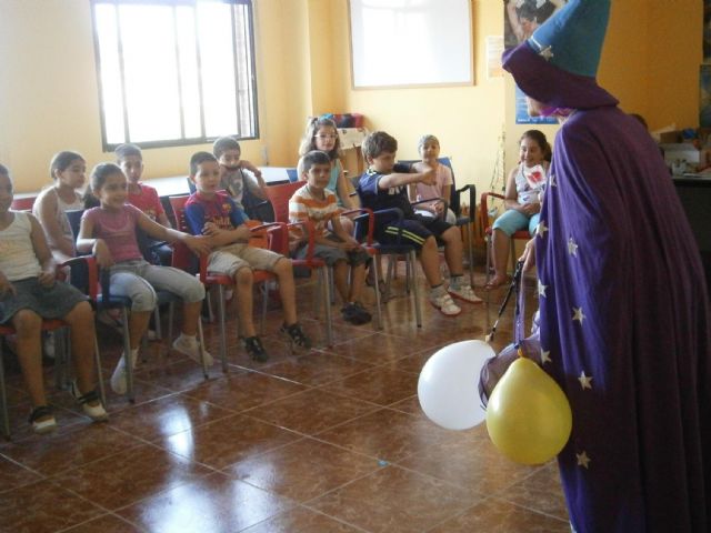 La Maga Cuchufletas inauguró la Escuela de Verano para niños de Servicios Sociales - 1, Foto 1