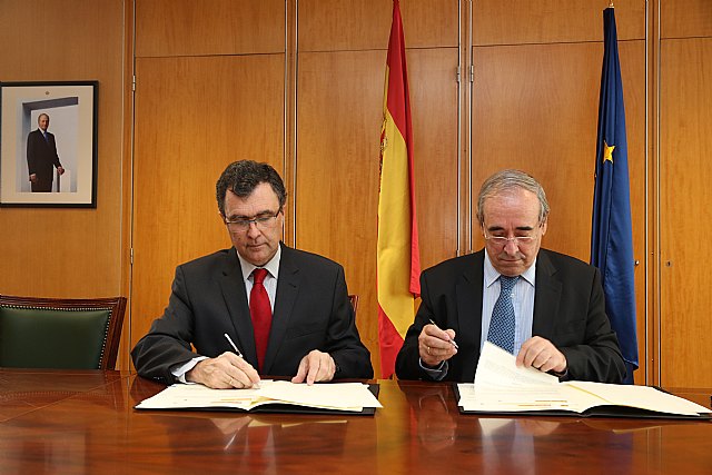 La Comunidad y el Ministerio de Industria, Energía y Turismo revalidan su colaboración para la reindustrialización de Lorca - 1, Foto 1