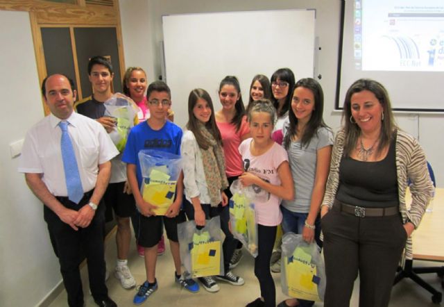 Los alumnos del IES n° 2 torreño conocen un poco más de la Unión Europea - 1, Foto 1