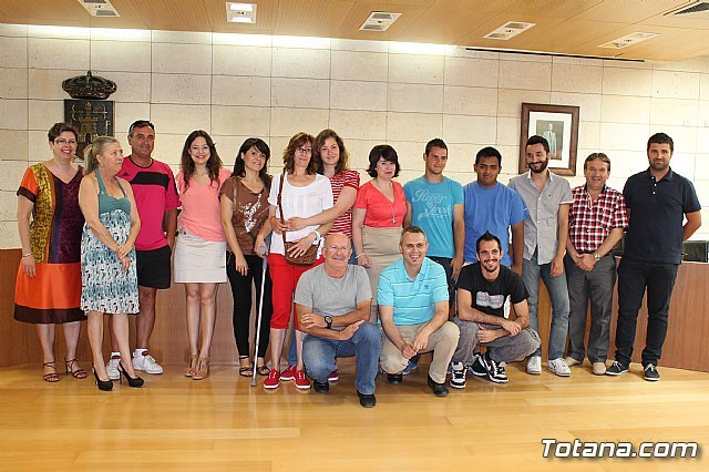 Empresas de Totana firman un convenio con el Ayuntamiento, Foto 1