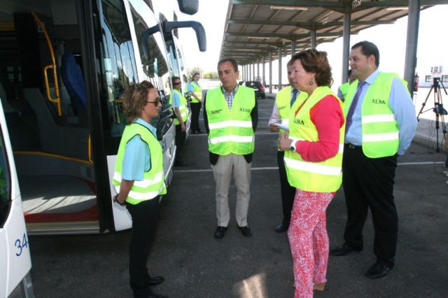 Cuatro nuevo autobuses renuevan las líneas urbanas de Cartagena - 2, Foto 2