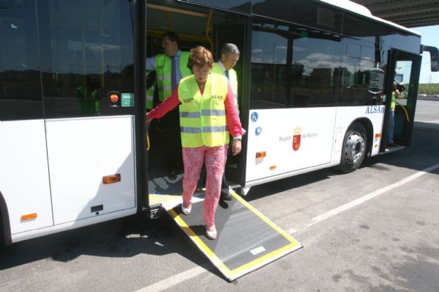 Cuatro nuevo autobuses renuevan las líneas urbanas de Cartagena - 4, Foto 4