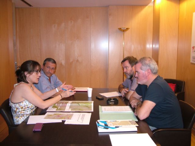 IU presentará dos proposiciones no de Ley para mejorar la comunicación por ferrocarril en la Región - 1, Foto 1