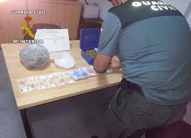La Guardia Civil detiene a nueve personas por tráfico de drogas en la Región - 1, Foto 1