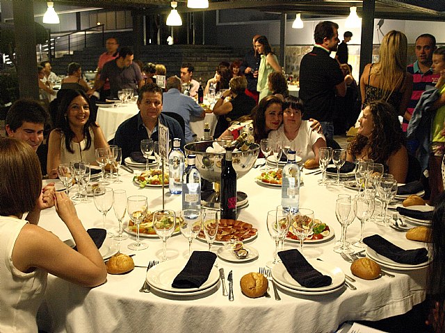 La I cena benfica a favor del Refugio del Viento tuvo lugar el pasado sbado - 13