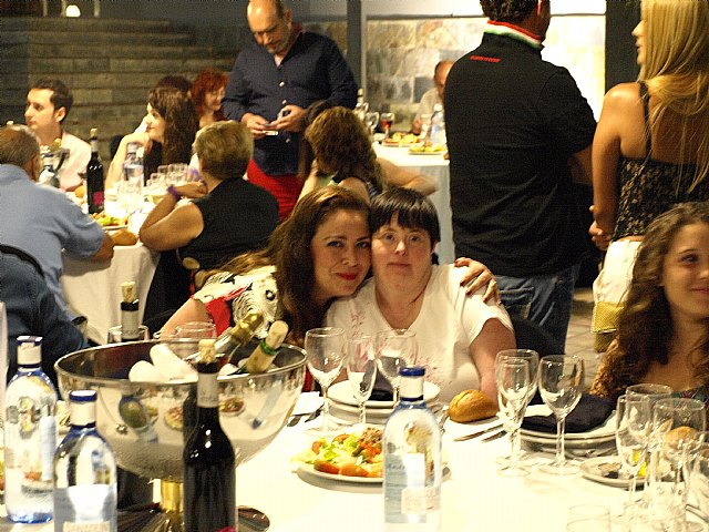 La I cena benfica a favor del Refugio del Viento tuvo lugar el pasado sbado - 14