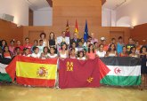 Campos destaca la solidaridad de las familias murcianas con los niños saharauis 