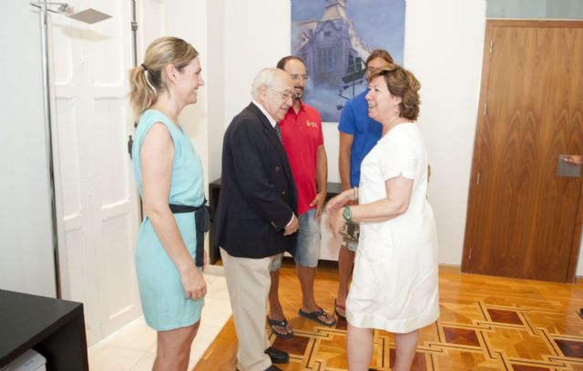 La alcaldesa felicita a los palistas que hicieron la travesía en kayak a Orán - 5, Foto 5
