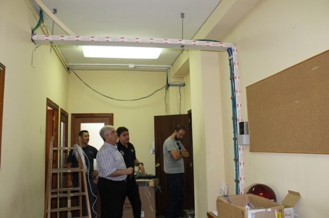 El Alcalde y la Concejala de Seguridad Ciudadana visitan las obras del 112 - 2, Foto 2