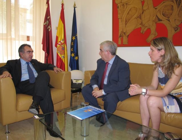 El Alcalde se reúne con el Consejero de Presidencia - 1, Foto 1