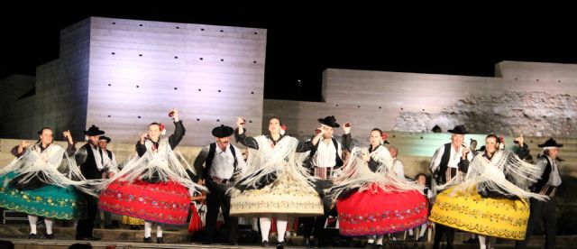 El Festival Nacional de Folklore mostró los bailes típicos de la Región de Murcia y Andalucía en el recinto del Castillo de Nogalte - 1, Foto 1