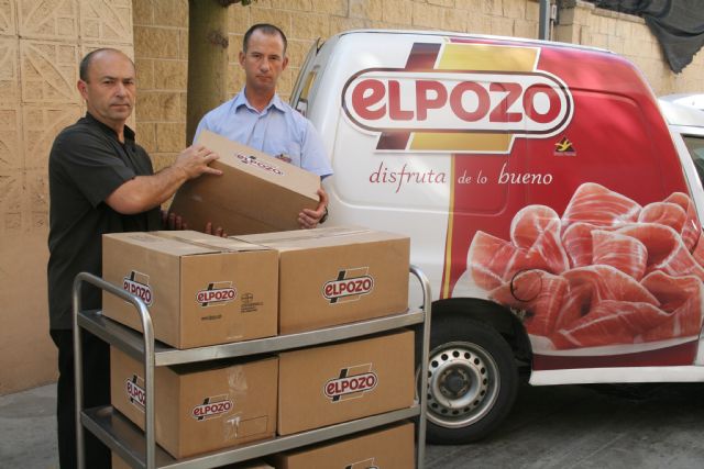 ELPOZO ALIMENTACIN dona alimentos peridicamente a Jess Abandonado, Foto 1