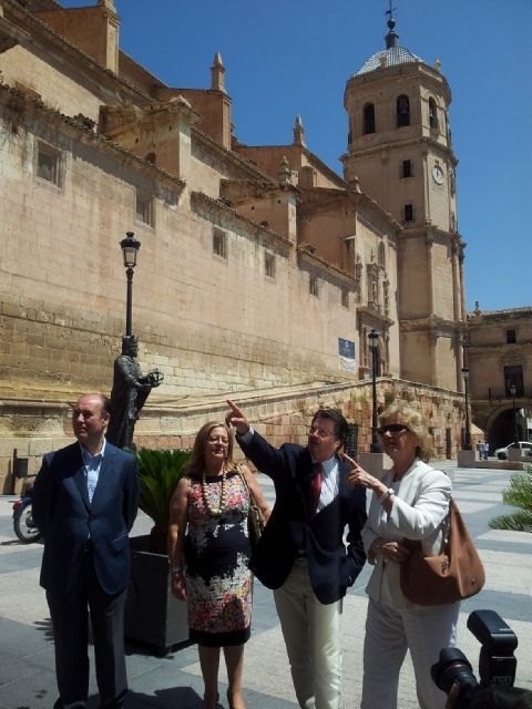 El Alcalde informa a la Defensora del Pueblo de la importancia clave del Plan Lorca+ para acelerar el proceso de reconstrucción y recuperación del municipio - 2, Foto 2