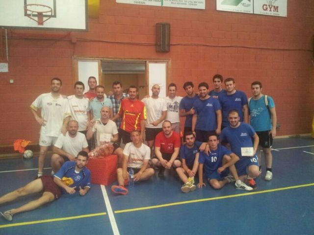 La barraca 'Ojo pollo' gana con las II 24 Horas de Fútbol Sala de las barracas de las fiestas - 1, Foto 1