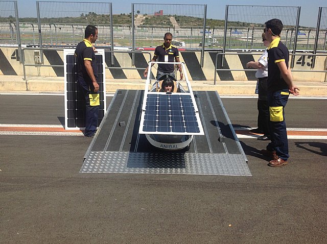 El coche solar de la Universidad Politécnica de Cartagena queda subcampeón en el Green Prix de Valencia - 1, Foto 1