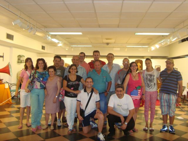 Los usuarios del Servicio de Apoyo Psicosocial visitan la exposición Huellas del pasado, Foto 1