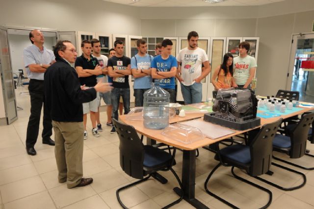 Alumnos de los cursos de verano de la UPCT visitan SABIC - 1, Foto 1