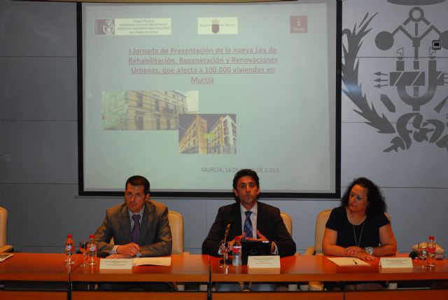 El gobierno regional desarrollará la normativa autonómica de rehabilitación urbana - 1, Foto 1