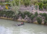 La Guardia Civil detiene a dos personas por el robo de ocho armas cortas y las recupera en el río Segura