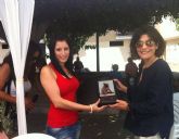 Duna ya tiene la placa que la acredita como mascota de Lorqu 2013