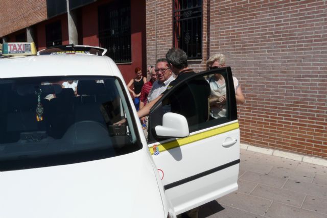Molina de Segura pone en marcha el primer servicio de Euro Taxi del municipio - 2, Foto 2